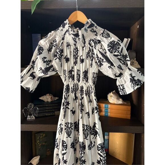 Guadalupe Inaya Black & White Pattern Midi Dress Size Small - Picture 8 of 9